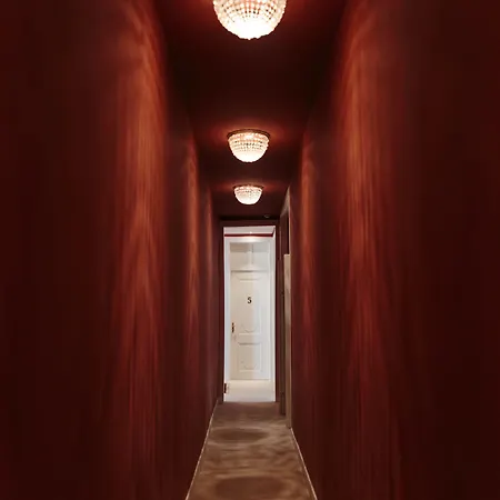 Dear - Palace Chiado Лиссабон