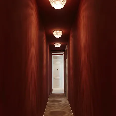 Dear - Palace Chiado Konukevi 4*