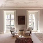Affittacamere Dear - Palace Chiado 4*