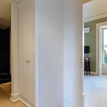 Гостевой дом Dear - Palace Chiado 4*