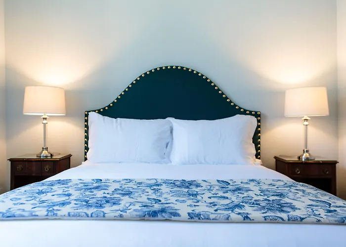 Dear - Palace Chiado Лиссабон